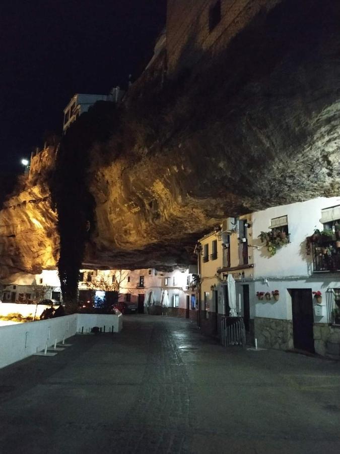 Apartamento Entrecaminos Setenil De Las Bodegas Екстериор снимка